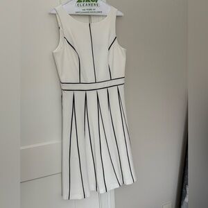 LIKE NEW White House Black Market Dress. Size 10P.